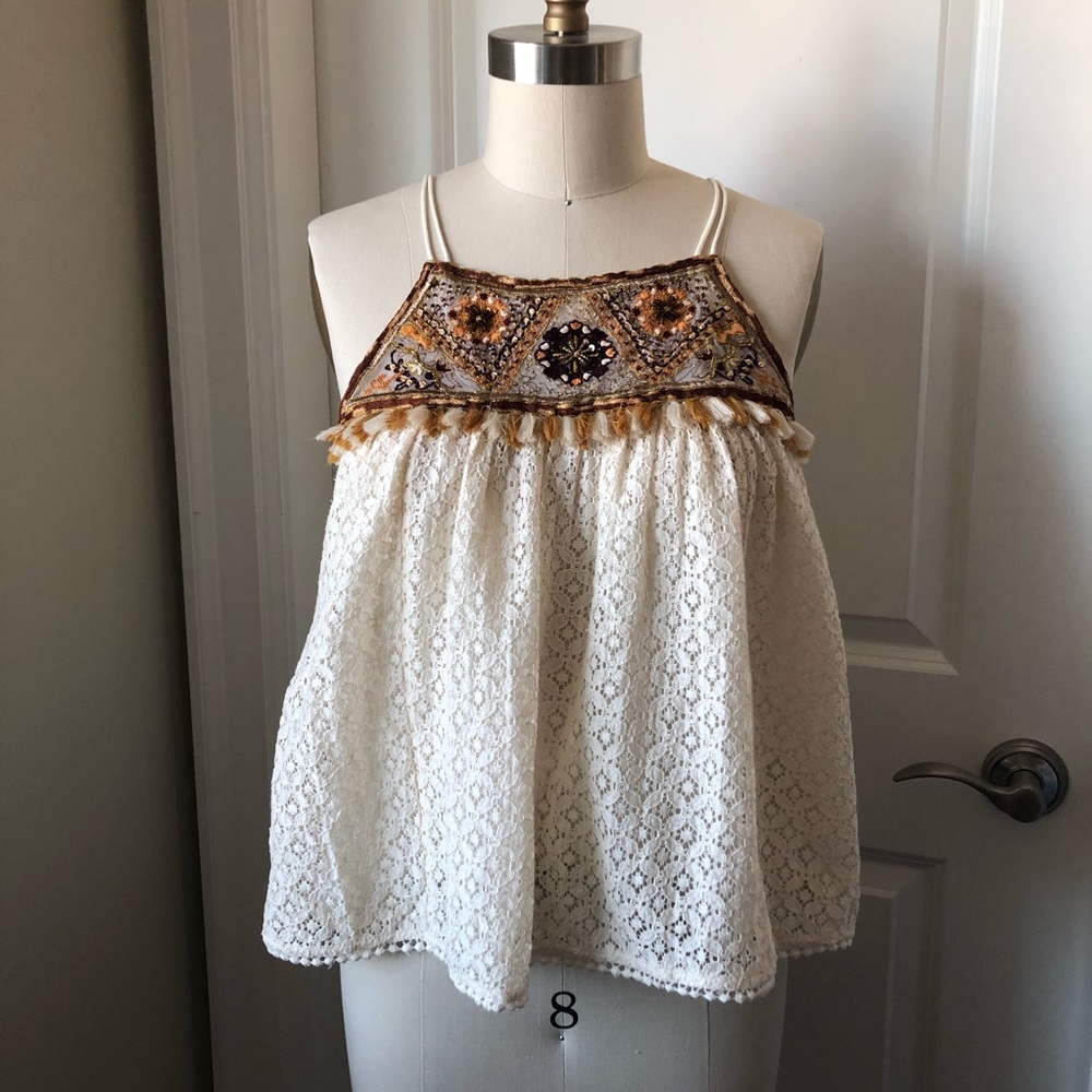 Anthropologie HD in Paris Tickel Tassel Crochet